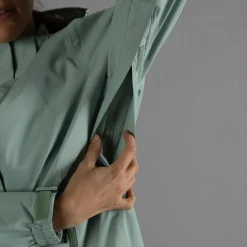 Damen-Regenjacke mit abnehmbarer Kapuze