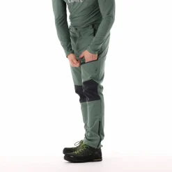 Herrenhose aus Softshell Slim Fit