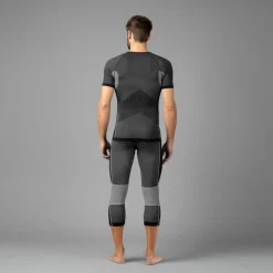 Men's seamless thermal base layer t-shirt